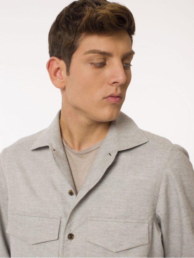 Antonio gray overshirt in cotton and cashmere with pockets and long sleeves.